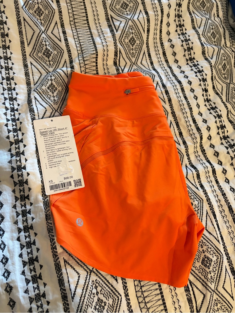 lululemon Speed Up 4" Shorts - Picture 2 of 4